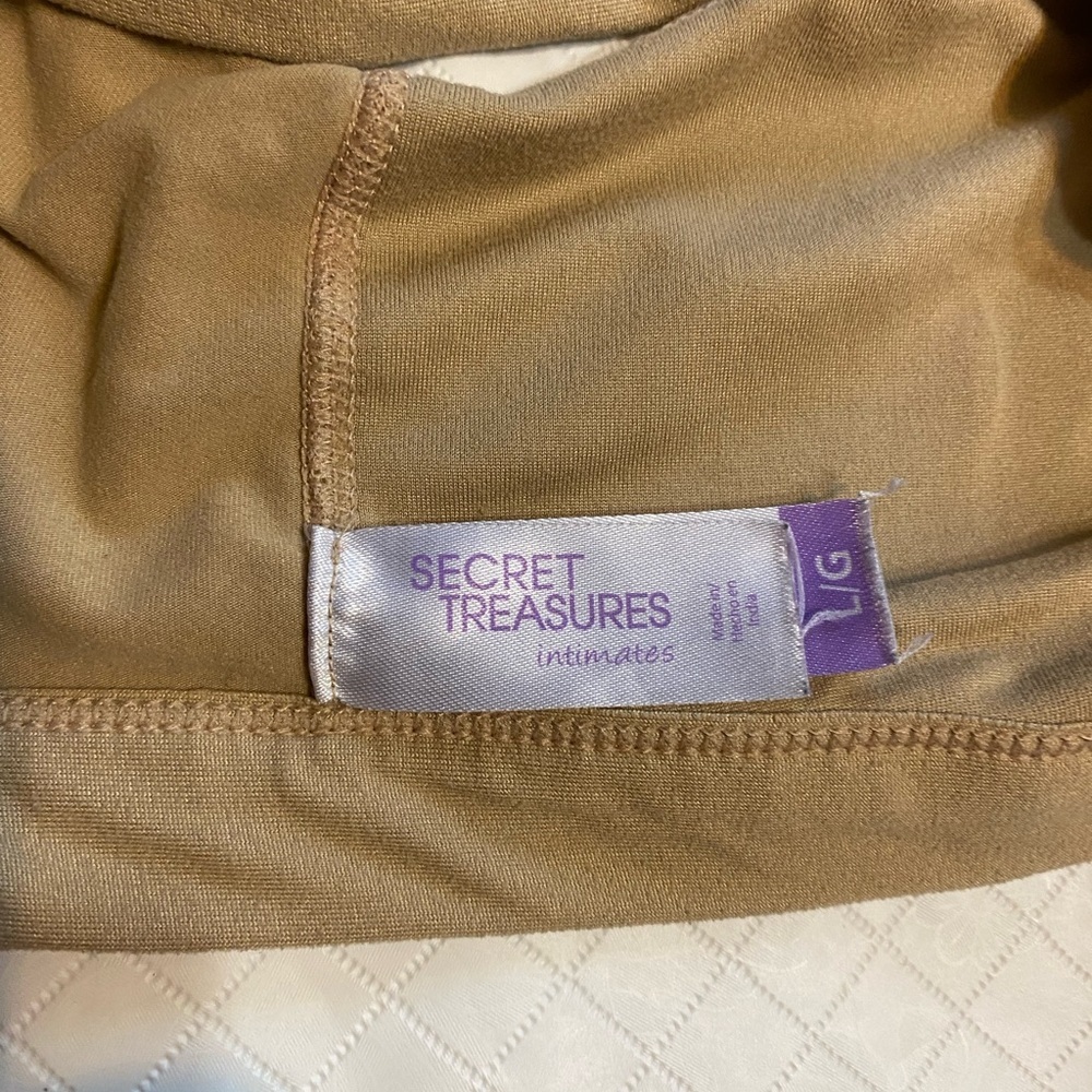 Motherhood Stylish Women's Intimates Set - Beige, Gray, and Striped - Picture 6 of 8